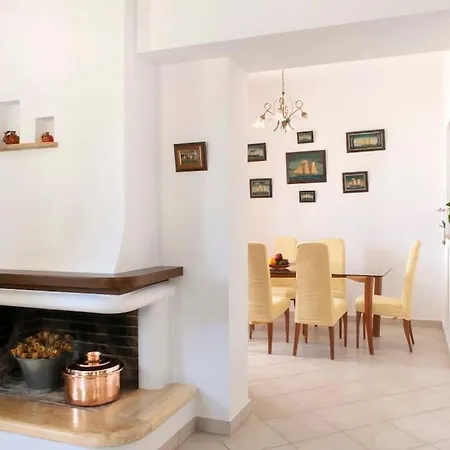 Casa de Férias Polixeni's House *