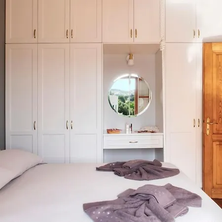 Polixeni's House Casa de Férias