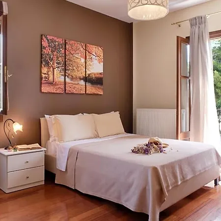 Polixeni's House Casa de Férias *