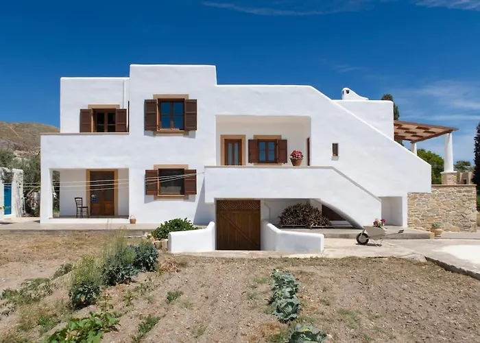 Polixeni's House * Alinda (Leros)