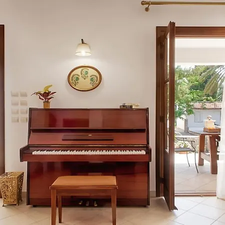 Ferienhaus Polixeni's House