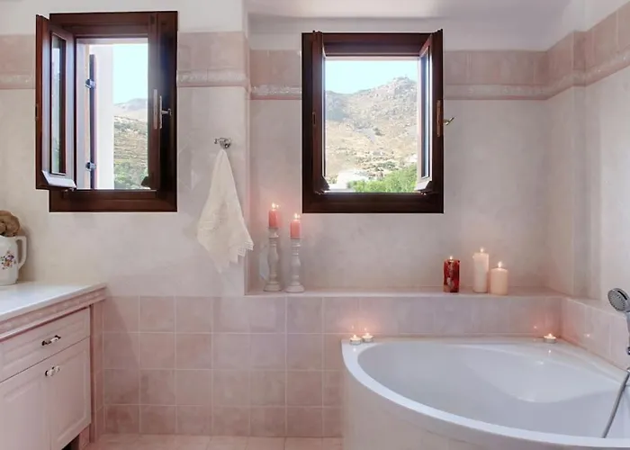 Polixeni's House * أليندا