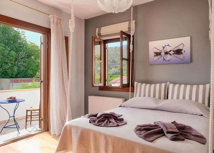 Polixeni's House * أليندا