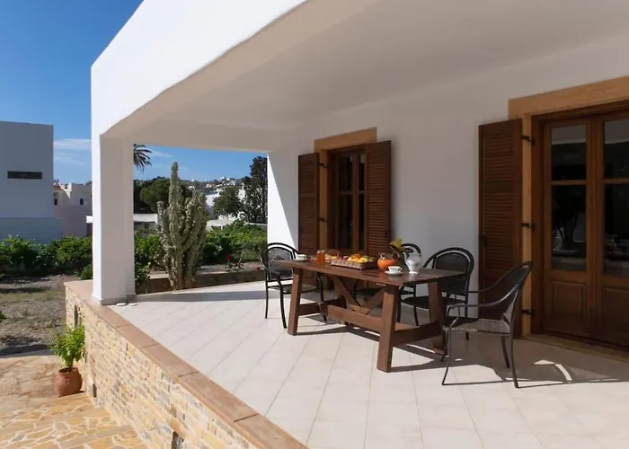 Polixeni's House بيت للعطل أليندا